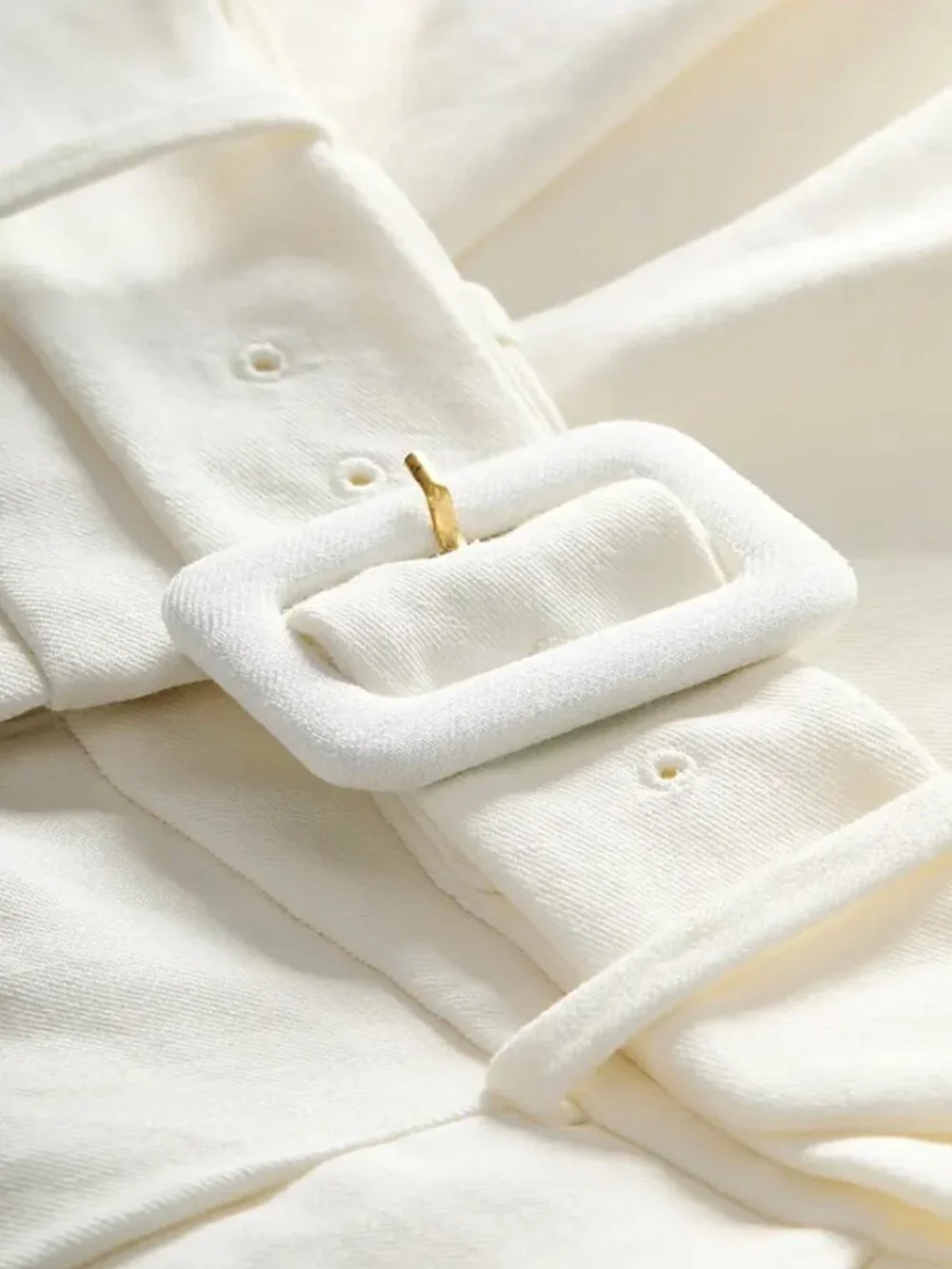 Veronica Beard 'Piper' Belted Linen-Blend Tailored-Detail Shorts, Dove - Picture 5 of 5